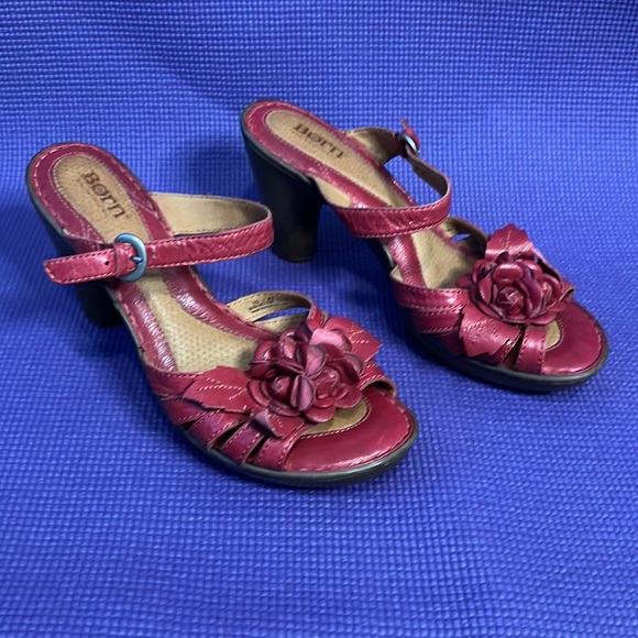 LOVIN BORN RED FLOWER SANDALS - Picture 1 of 4